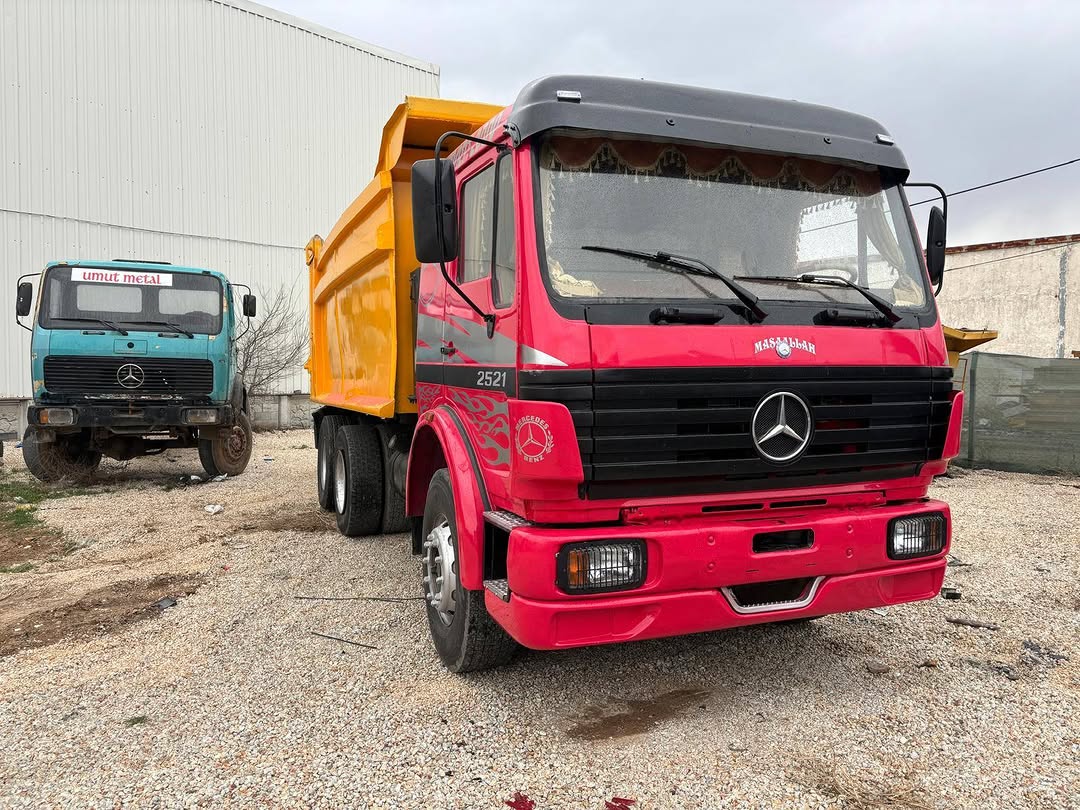 Temiz Mercedes 2521